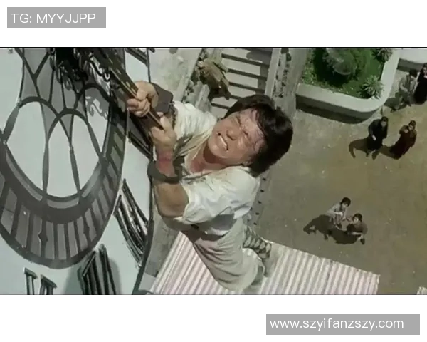 足球巨星与成龙携手演绎热血传奇电影的精彩瞬间